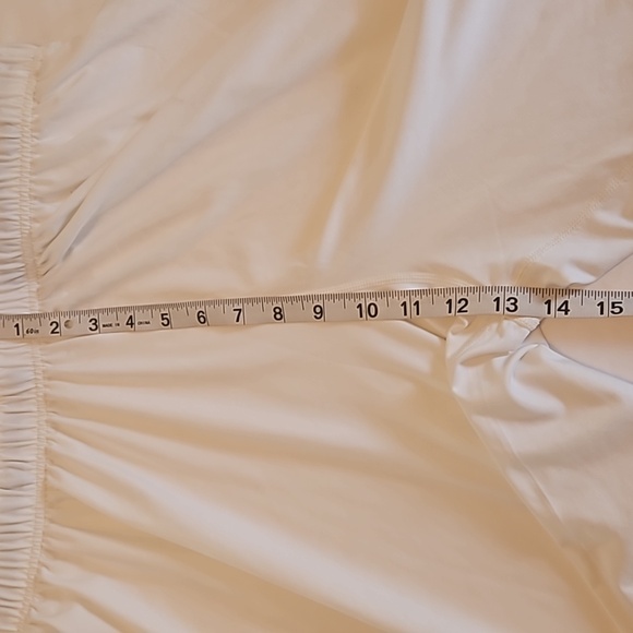 Eastbay White Athletic Shorts L EVAPOR Tech Drawstring Gym Sport NWT - Picture 15 of 17